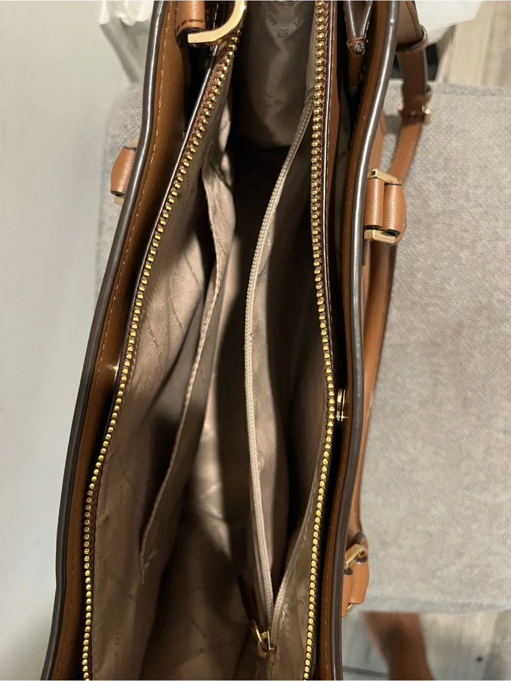 MICHAEL KORS Saffiano Leather Satchel in Luggage Brown with Gold Hardware - Picture 3 of 7